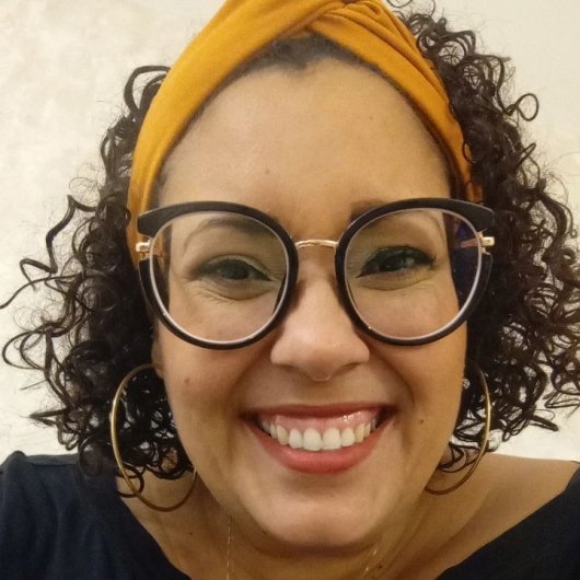 Prof. Larissa Rodrigues Barros