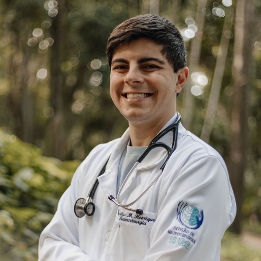 Dr. Vinicius Henriques