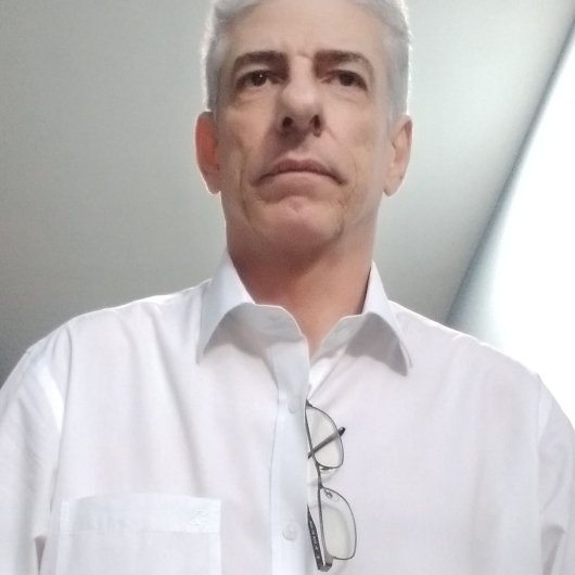 Dr. Sergio Castro