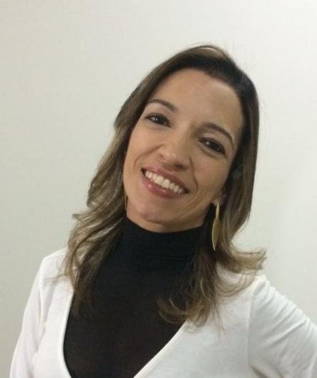 Dra. Cleren Hilário de Souza
