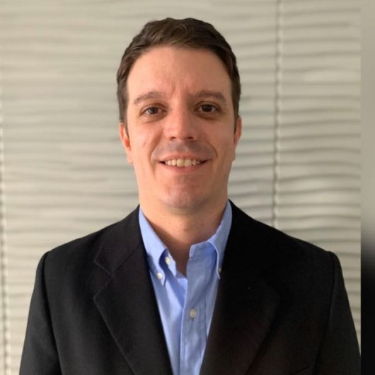 Dr. Benhur Lima