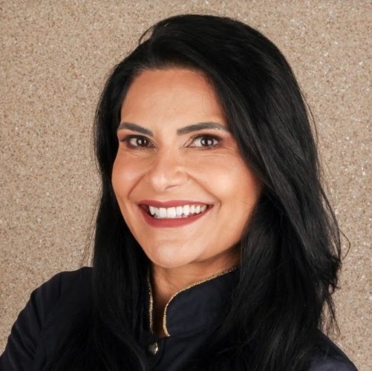 Dra. Kelly Oliva Jorge