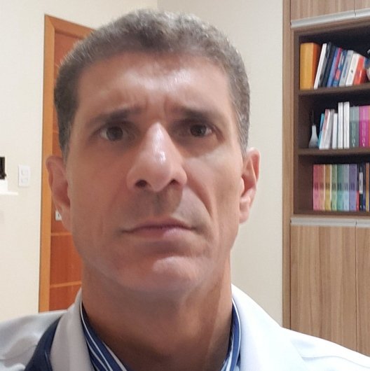 Dr. Victor Augusto Arruda Salles