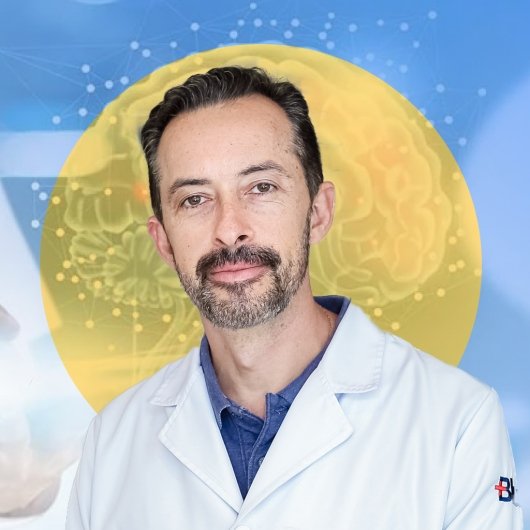 Dr. Ricardo Souza Quadros
