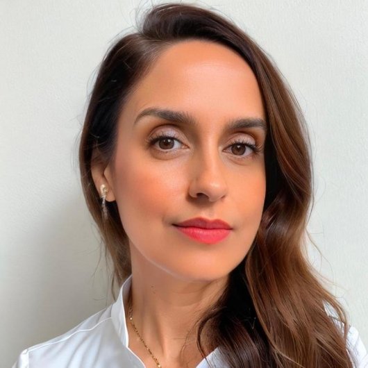 Dra. Ana Paula Santos