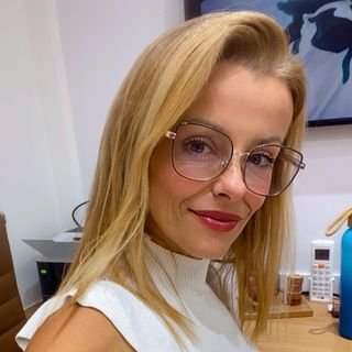 Dra. Debora Castro Machado da Costa