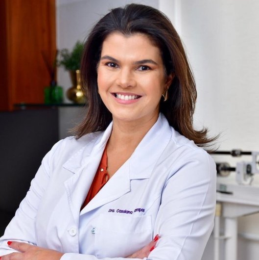 Dra. Cassiana Bastos