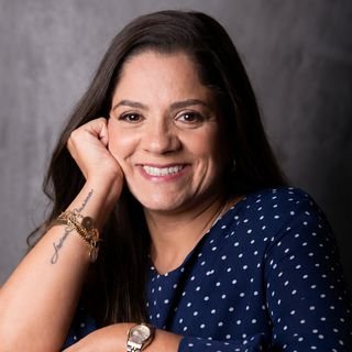 Dra. Priscila Farias Sereno