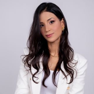 Dra. Fábia Lívia Ramos