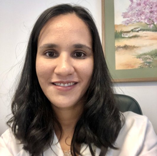 Dra. Silvia Caroline Santana Moura Carvalho