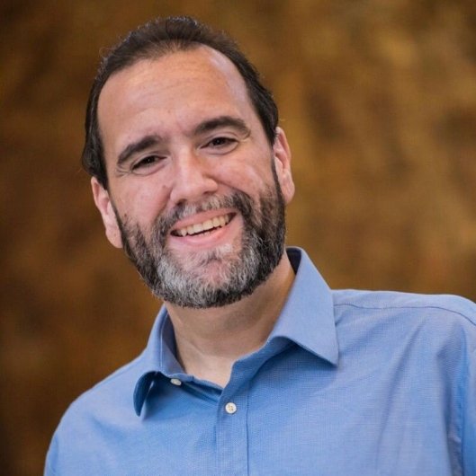 Dr. Leonardo Verona