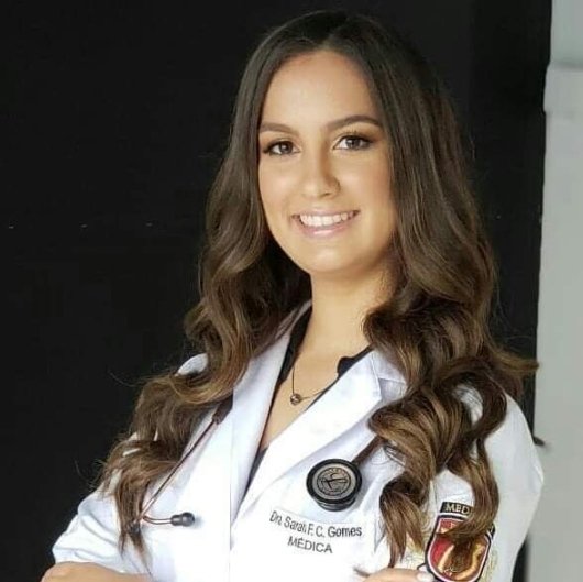 Dra. Sarah Fidelix Carneiro Gomes