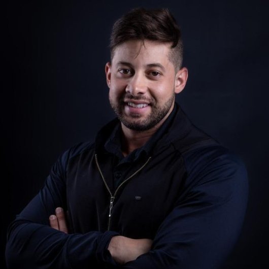 Dr. Daniel Nunes