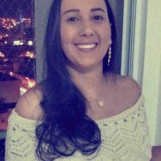 Danielle Cristina Carneiro