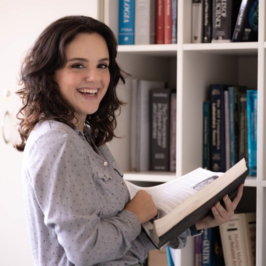 Dra. Lorena de Melo