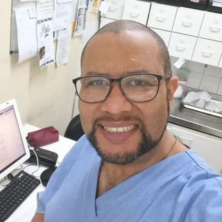 Dr. CARLOS DE PAULA