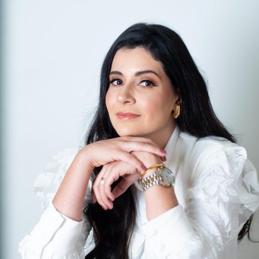 Dra. Nivea Godinho Alves de Souza