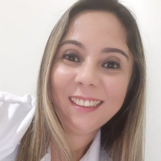 Raquel Assis