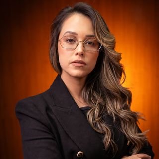 Dra. Carollyne Rodovalho Guerra Carneiro