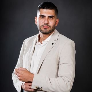 Dr. Lucas Radi Cruvinel