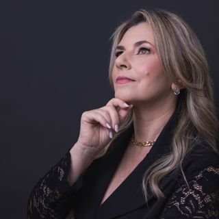 Dra. Maira Van Dervis de Mattos