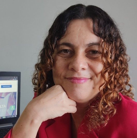 Dra. Claudia Lisboa De Almeida