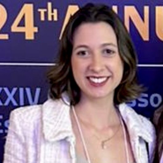 Dra. Karoline Cohen
