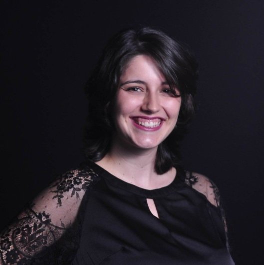 Dra. Amanda Machado Pereira