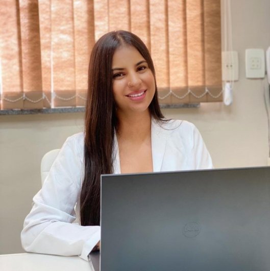 Dra. Dayane Santana