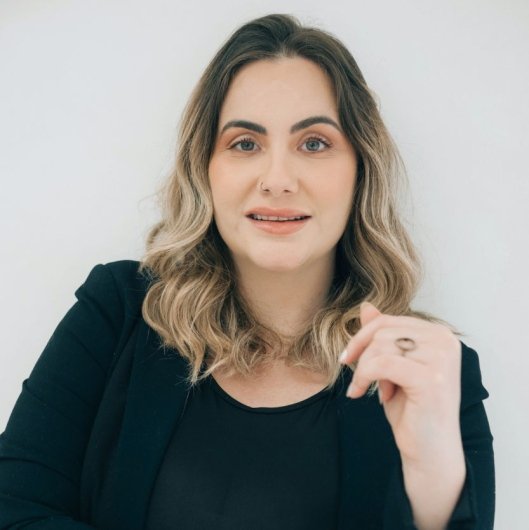 Carla Regina Andrade Carvalho