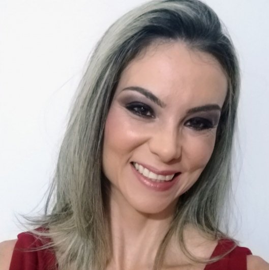 Dra. Daniela Maria Schiavon Teles