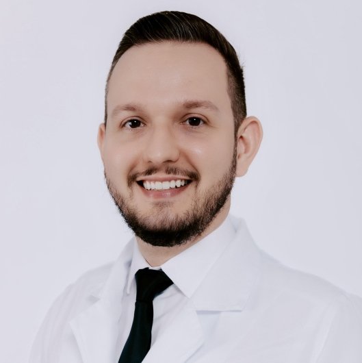 Dr. Gleison Albuquerque