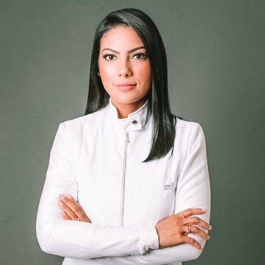 Dra. Priscila Sales Fernandes Barbosa