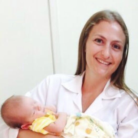 Dra. Fernanda Guedes Ferro Lamego