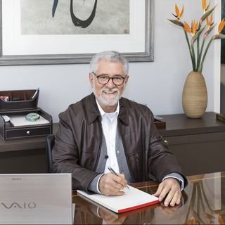 Dr. Adair zan