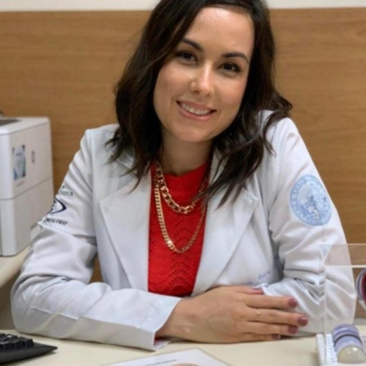 Dra. Luiza Manhezi