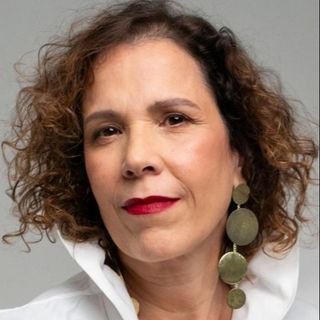 Dra. Denise Mendes Gomes