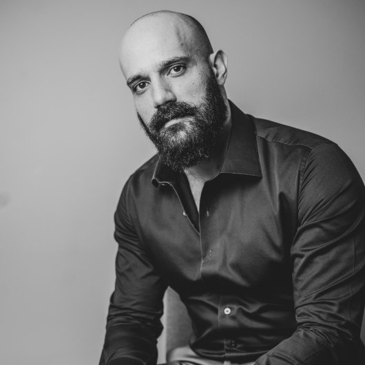 Dr. Rafael Avelar