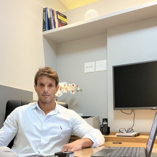 Dr. Rafael Carvalho