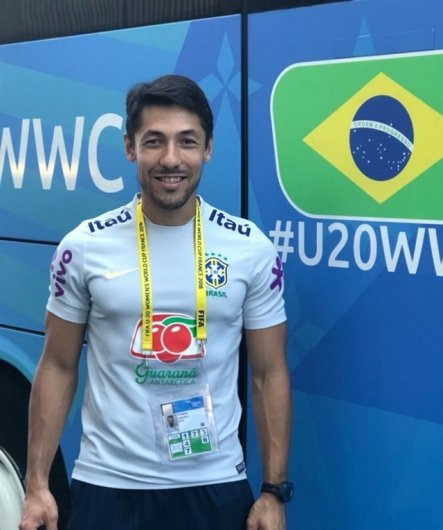 Dr. Leandro Girardi Shimba