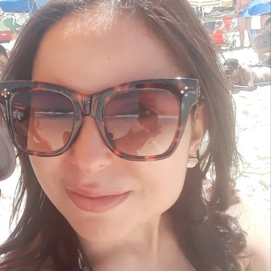 Dra. Aline Gonçalves de Melo