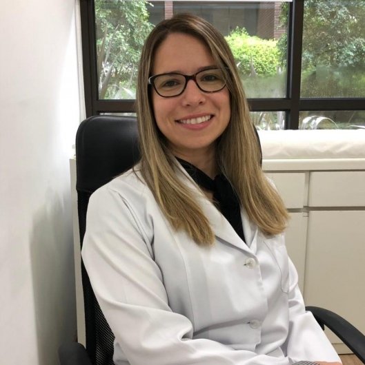 Dra. Priscila Martins Maldonado