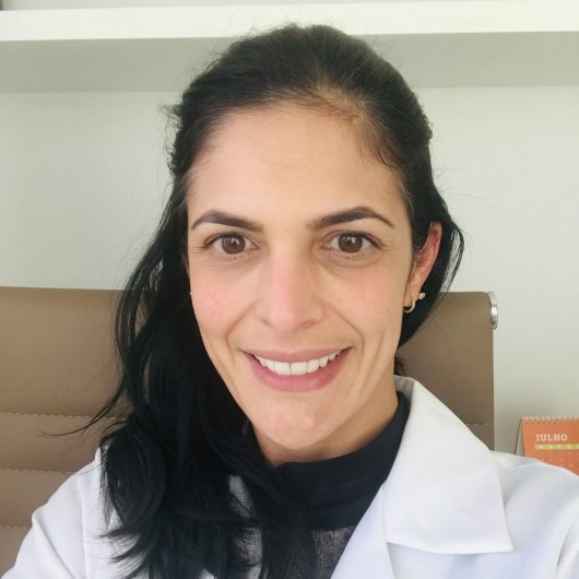 Dra. Debora Cipriani Dias Deon