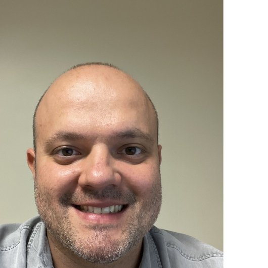 Dr. Hallan Bertelli