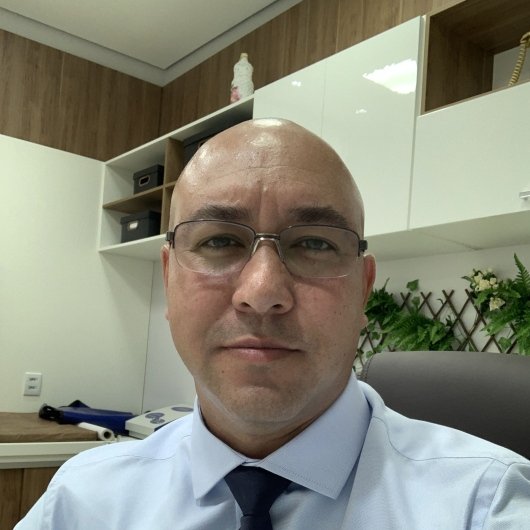 Dr. Fabiano Santos Guimarães
