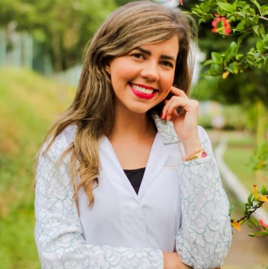 Isabella Moreira