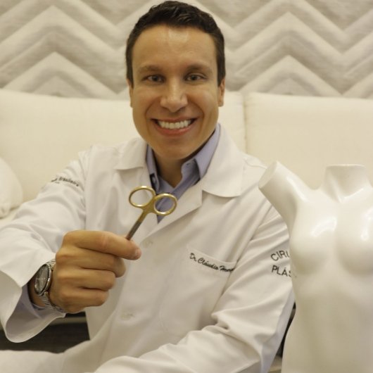 Dr. Cláudio Henrique Tavares