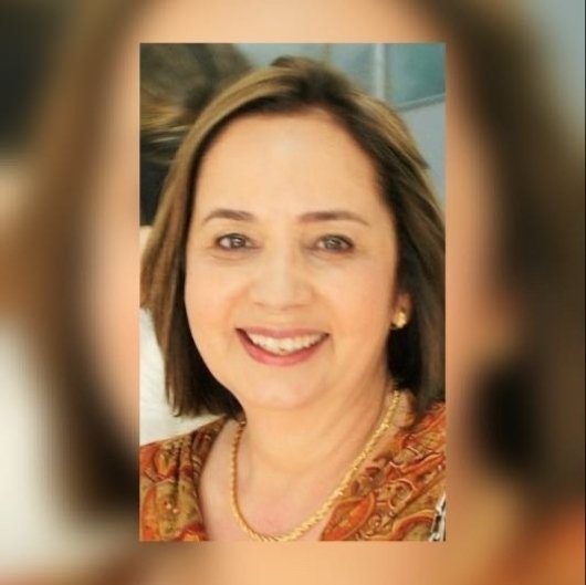 Dra. Vera Lúcia Pacheco De Abreu
