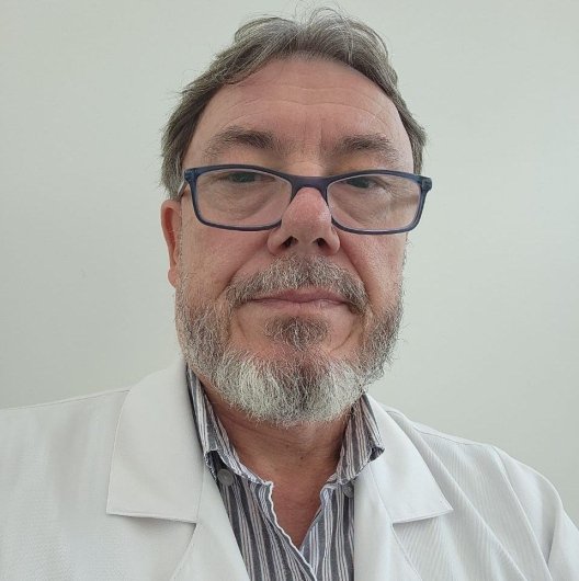 Dr. Luis Alberto Batista Peres