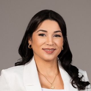 Dra. Karina Lima Tonini